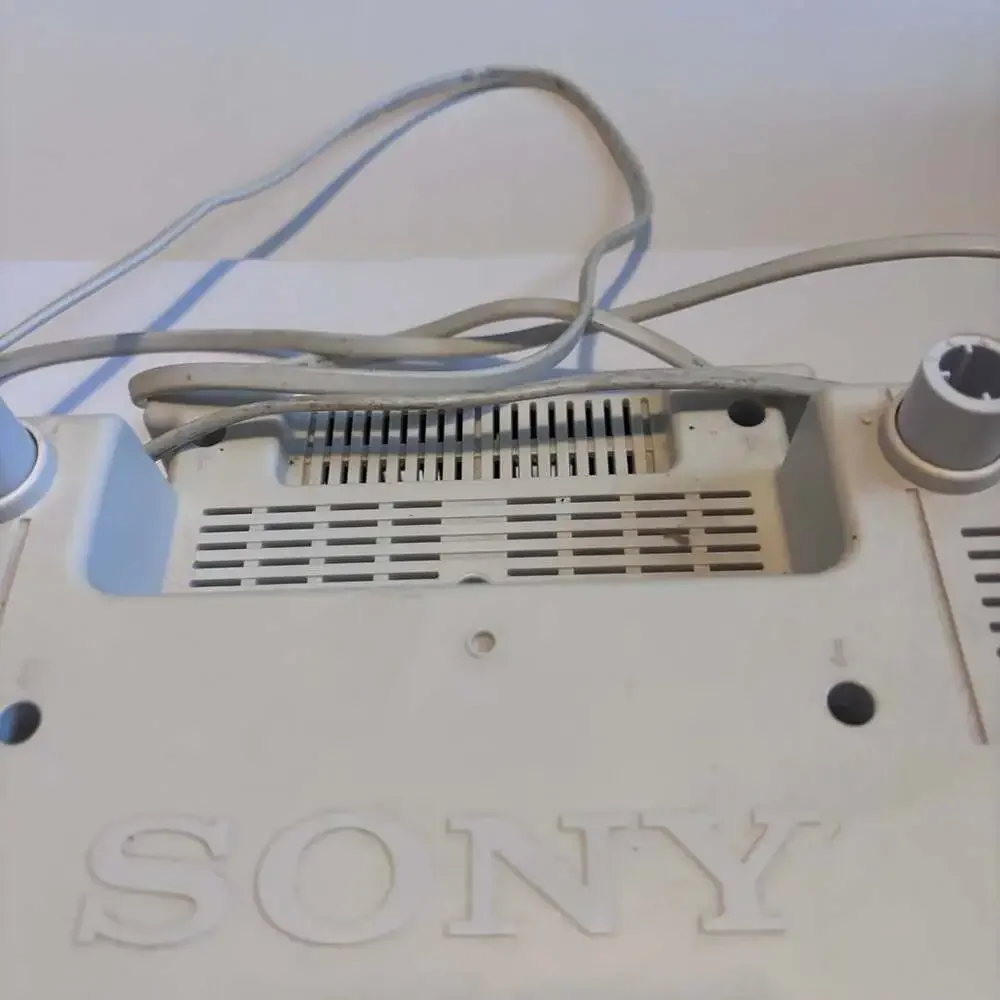 Sony yellowing staining